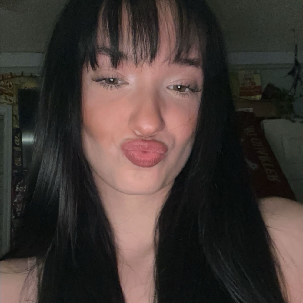 Meet your Posher, Reagan